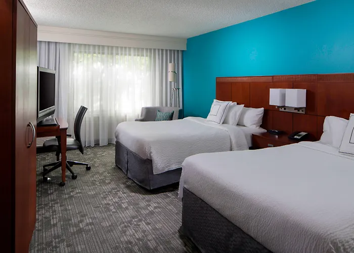 Sonesta Select Boca Raton Town Center Hotel
