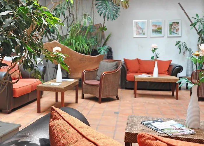 The Originals City, Hotel La Reine Jeanne, Orthez