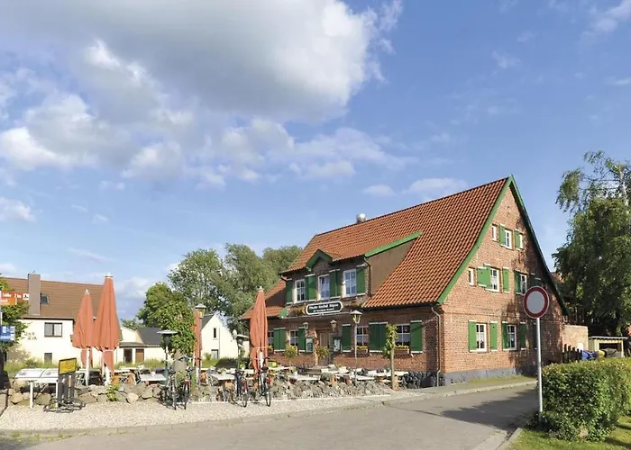 Middelhagen Hotels