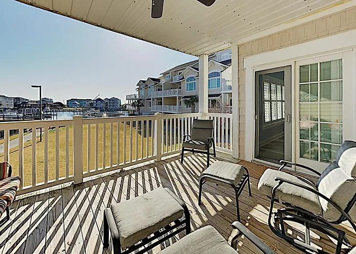 Carolina Bay Unit 104