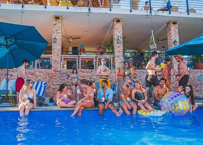 Mismaloya Hotels