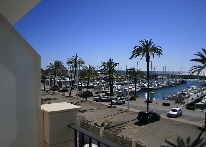Hoteles en Caleta de Vélez