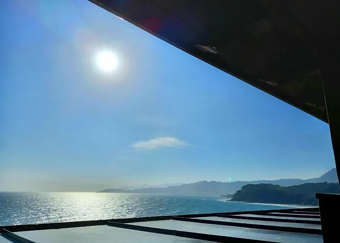 Hôtels à Lastres
