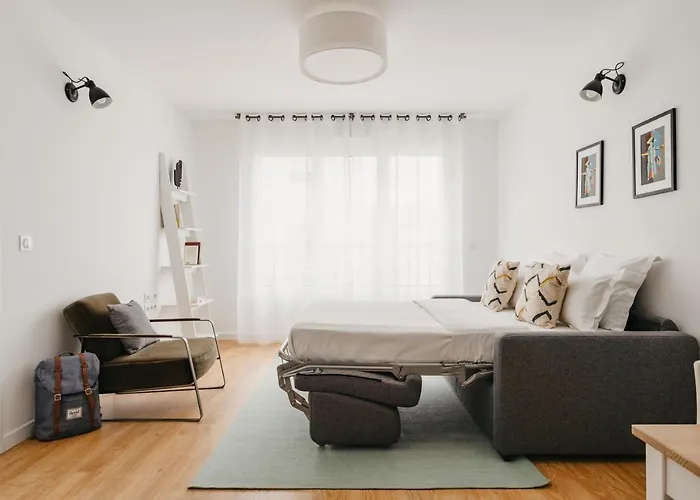 Edgar Suites Chatillon