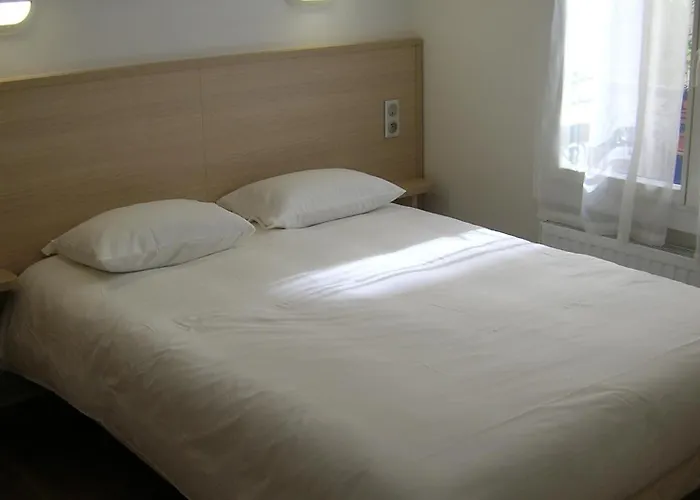 Hotel Darcet Parigi