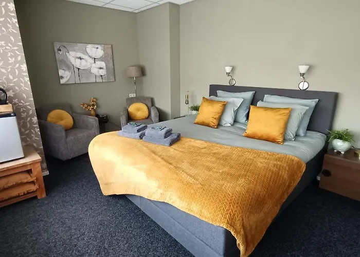 Hotels in Rozenburg (South Holland)