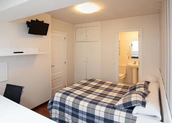 Pension Residencia F&F Saint-Jacques-de-Compostelle
