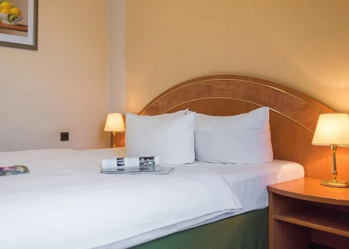 Hotels in Langenfeld (North Rhine-Westphalia)