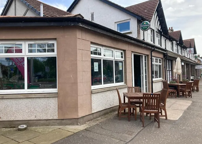 Edzell Hotels
