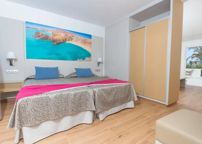 Hl Rio Playa Blanca Hotel
