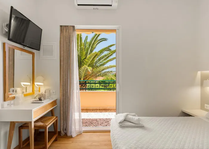 Hotels in Stoúpa
