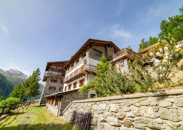 Hotel & Restaurant Perret - Mountain People Valgrisenche