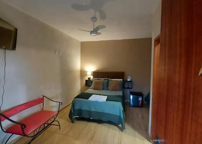 Recanto dos Ipês Pousada Pedra Menina