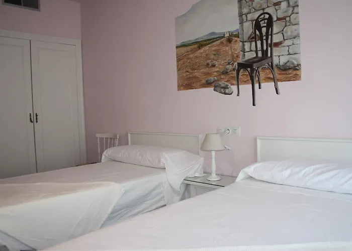 Hostal Isabel II Figueras