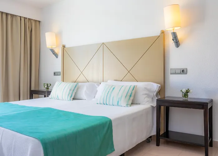 Cala Mandia (Mallorca) Hotels