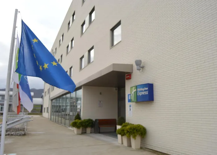 Holiday Inn Express Vitoria By Ihg