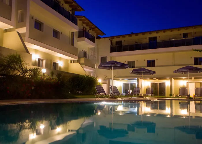 Hotels in Pánormos