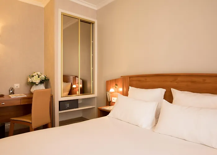 Hotel Elysees Opera Paris