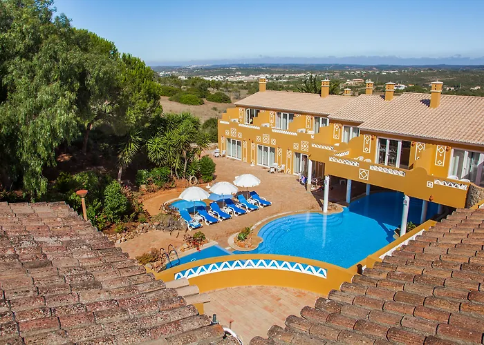 Montinho De Ouro Hotel Luz