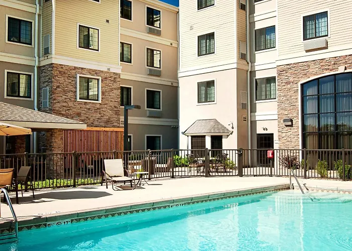 Staybridge Suites Wichita By Ihg