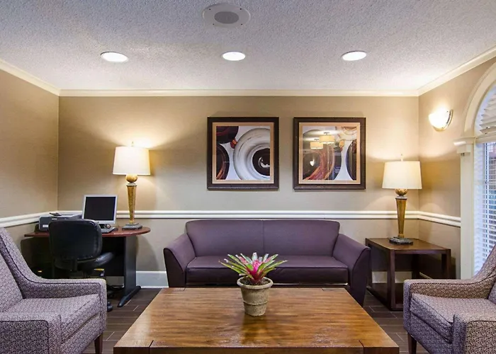 Quality Inn & Suites Little Rock West