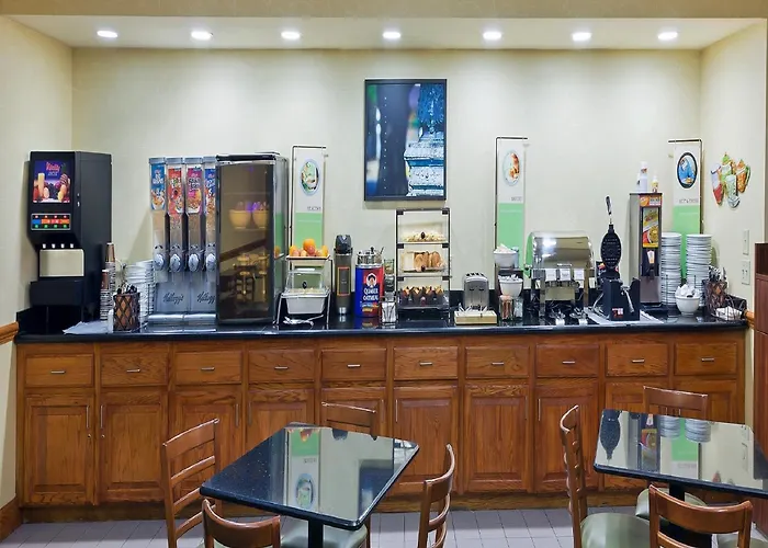 Country Inn & Suites By Radisson, Oklahoma City At Northwest Expressway, Ok