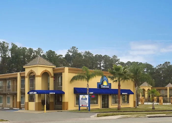 Days Inn By Wyndham Brunswick/St. Simons Area