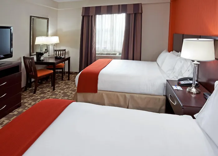 Holiday Inn Express Maspeth By Ihg