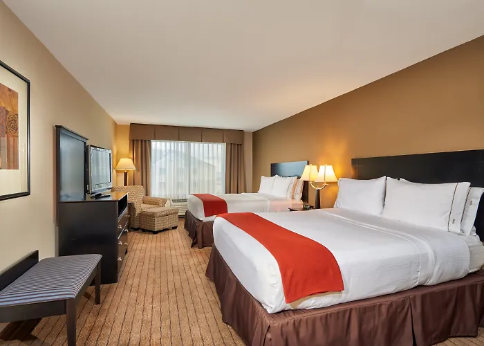 Holiday Inn Express & Suites El Paso Airport By Ihg