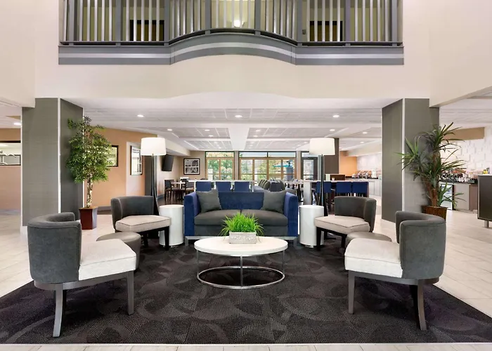 Wingate By Wyndham Montgomery