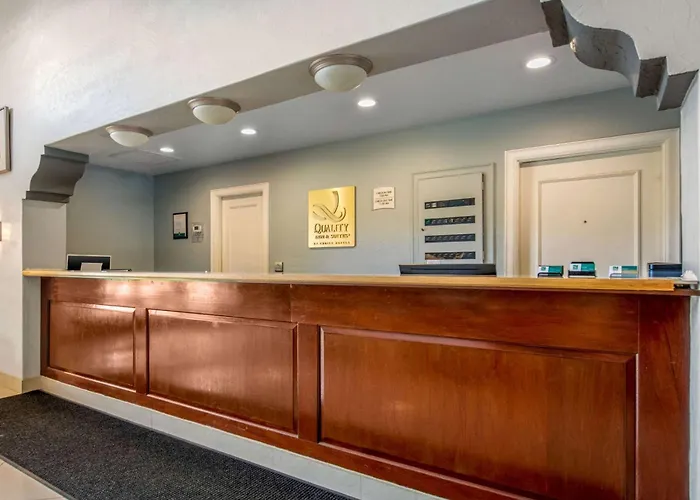 Quality Inn & Suites Jacksonville-Baymeadows
