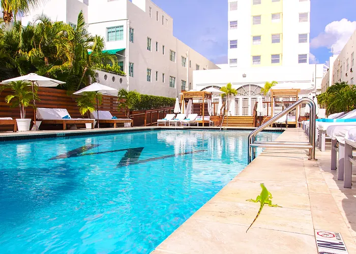 Marseilles Beachfront Hotel Miami Beach