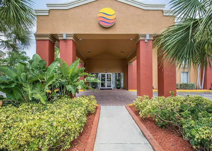 Comfort Inn & Suites Fort Lauderdale West Turnpike Lauderdale Lakes
