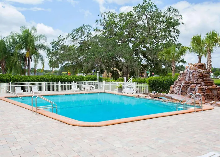 Days Inn By Wyndham Brooksville