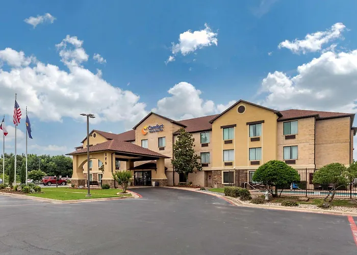 Comfort Inn & Suites Mansfield
