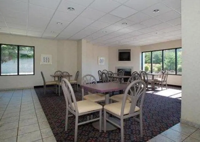 Baymont By Wyndham Mooresville