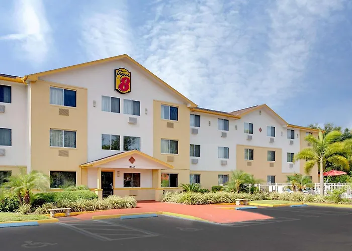 Super8 By Wyndham Nearby Clearwater St Petersburg International Airport