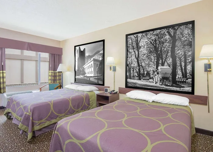 Super 8 By Wyndham Ashland Hotel