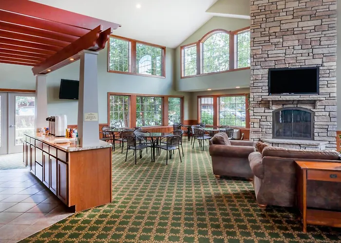 Howard Johnson By Wyndham Traverse City