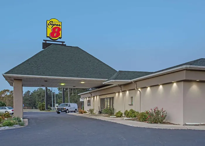 Super 8 By Wyndham Dunn Motel