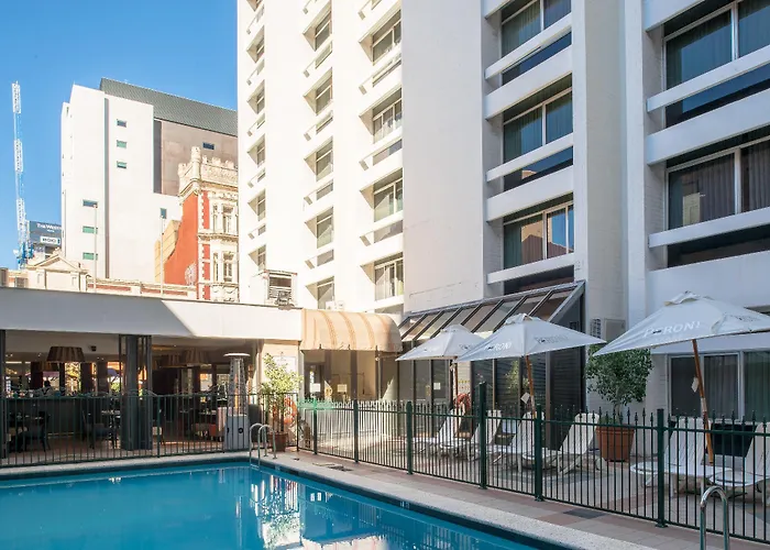 Seasons Of Perth Hotel