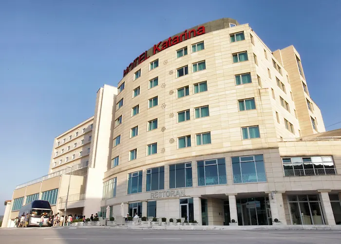 Dugopolje Hotels