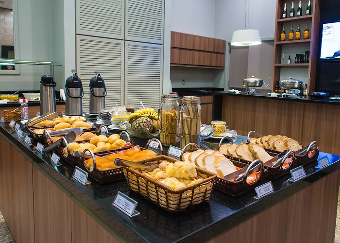 Hotel Continental Business - 200 Metros Do Complexo Hospitalar Santa Casa Porto Alegre