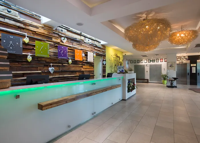 Hotels in Constantia