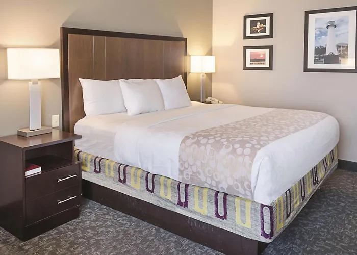 La Quinta By Wyndham Biloxi Hotel