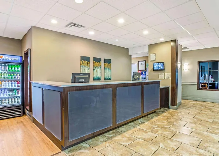 La Quinta By Wyndham Biloxi Hotel