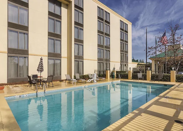 Dothan Hotels