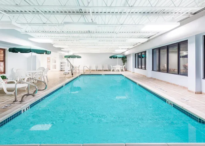 Wingate By Wyndham Erie