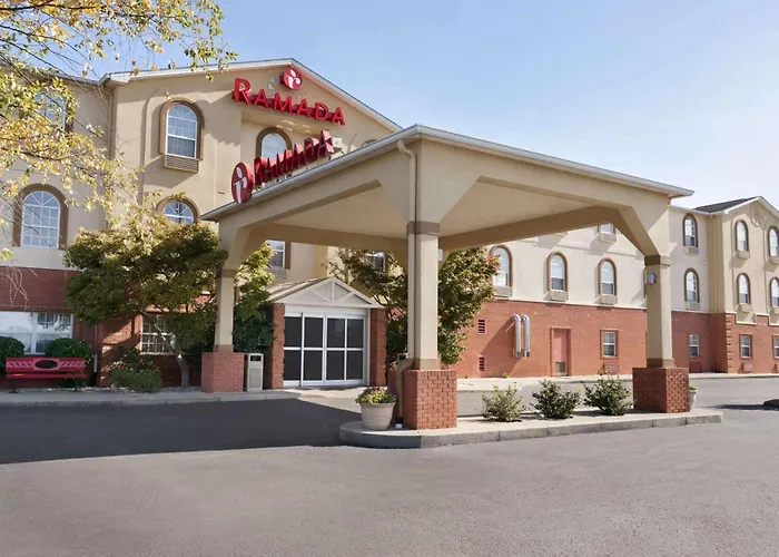 Ramada By Wyndham Elizabethtown Hotel