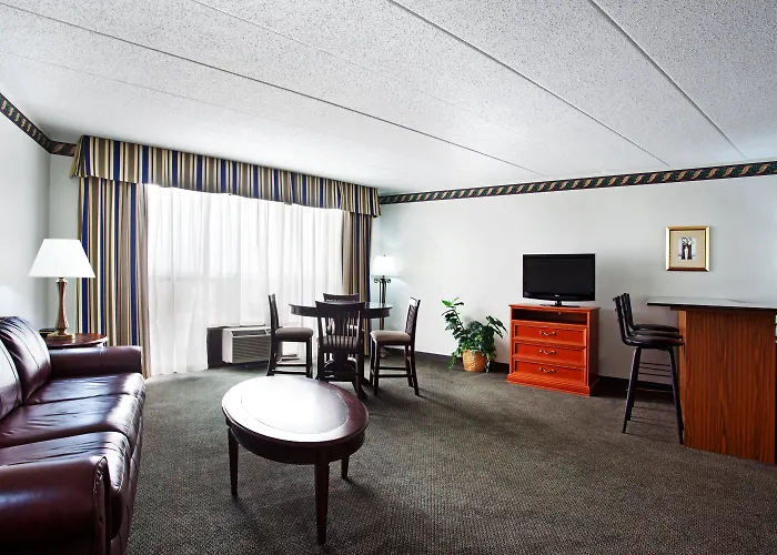 Holiday Inn Rockford I-90&Rt 20 State St By Ihg